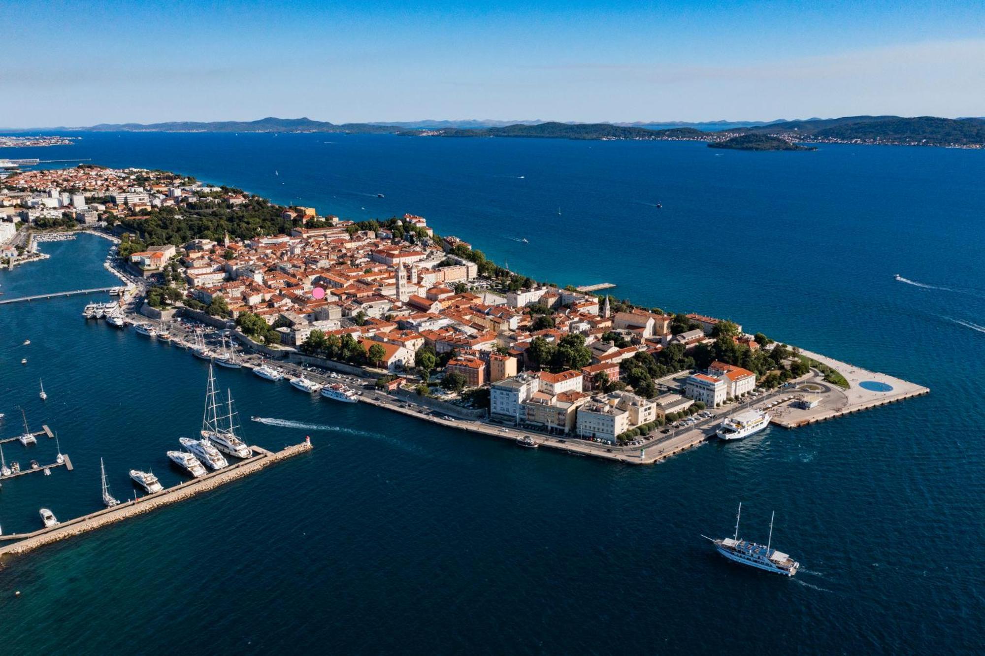 Friends Zadar Exterior foto